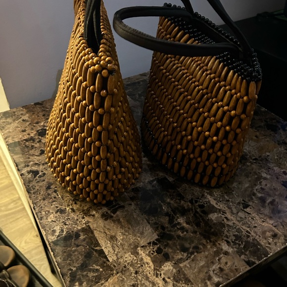 Full set small and big set. - Picture 2 of 2